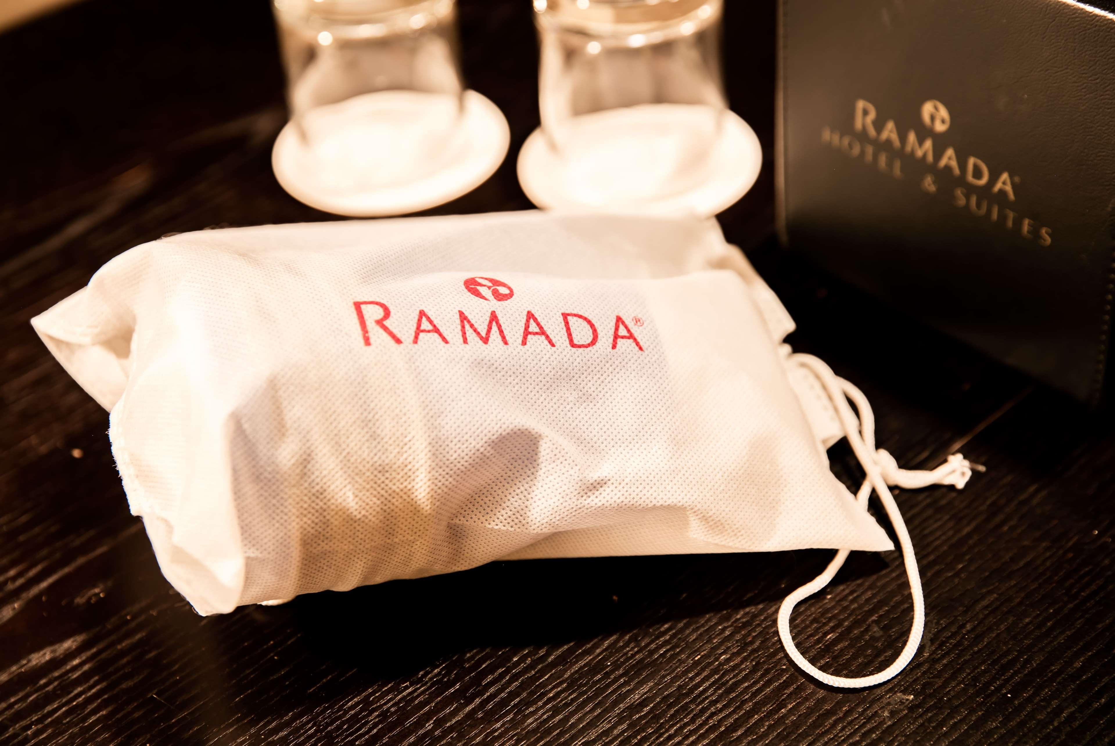Ramada Hotel&Suites Seoul Namdaemun Exterior foto