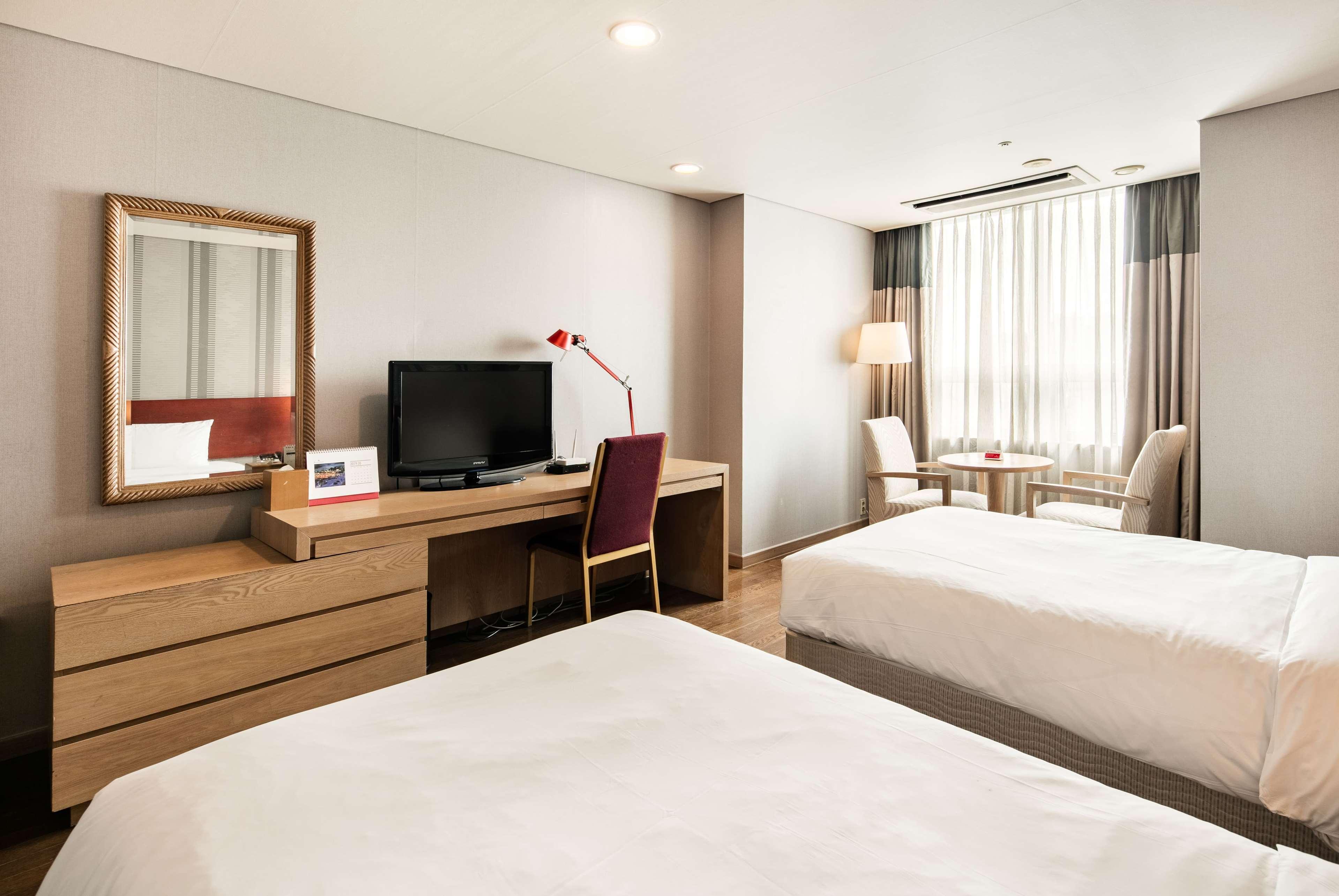 Ramada Hotel&Suites Seoul Namdaemun Exterior foto
