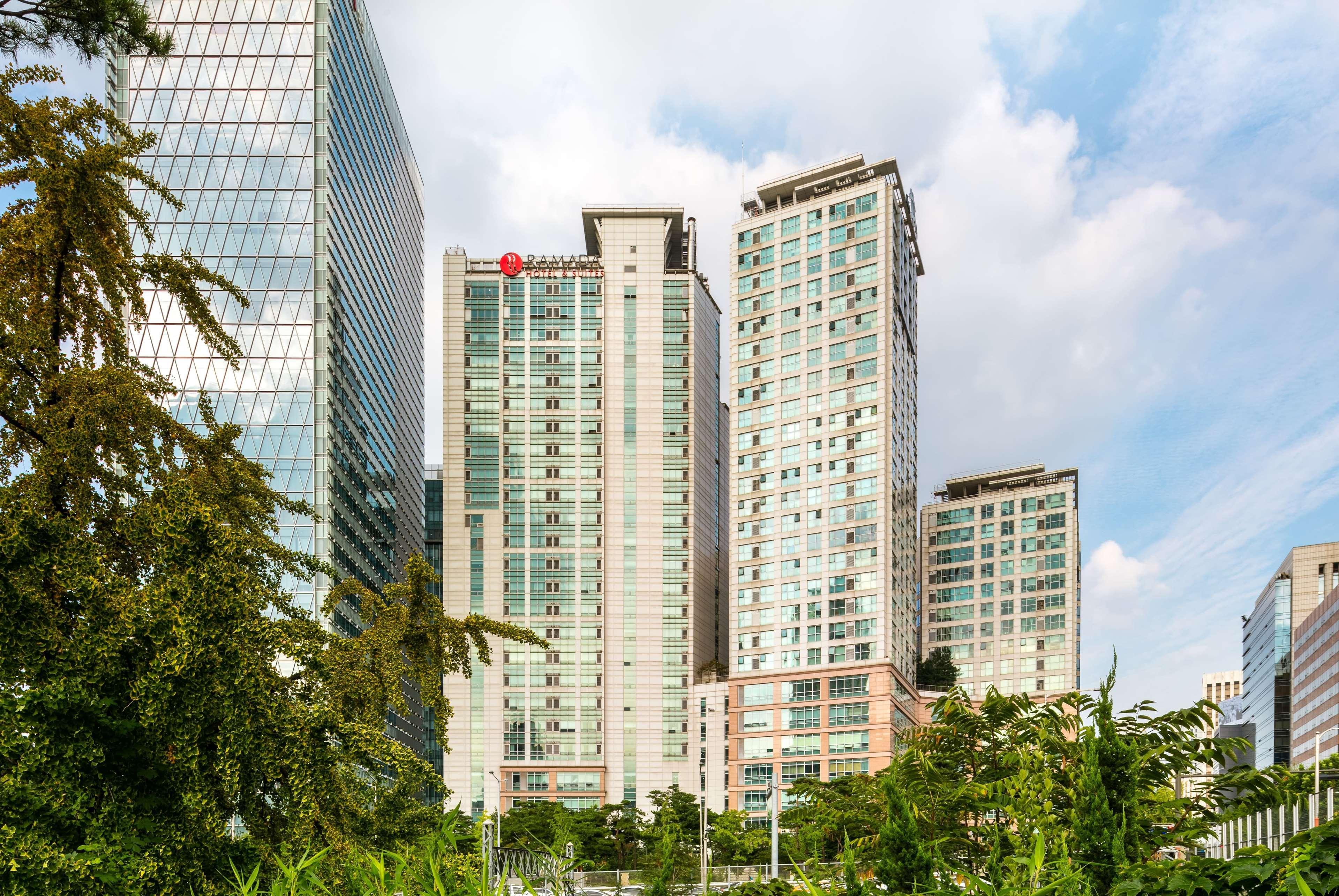 Ramada Hotel&Suites Seoul Namdaemun Exterior foto