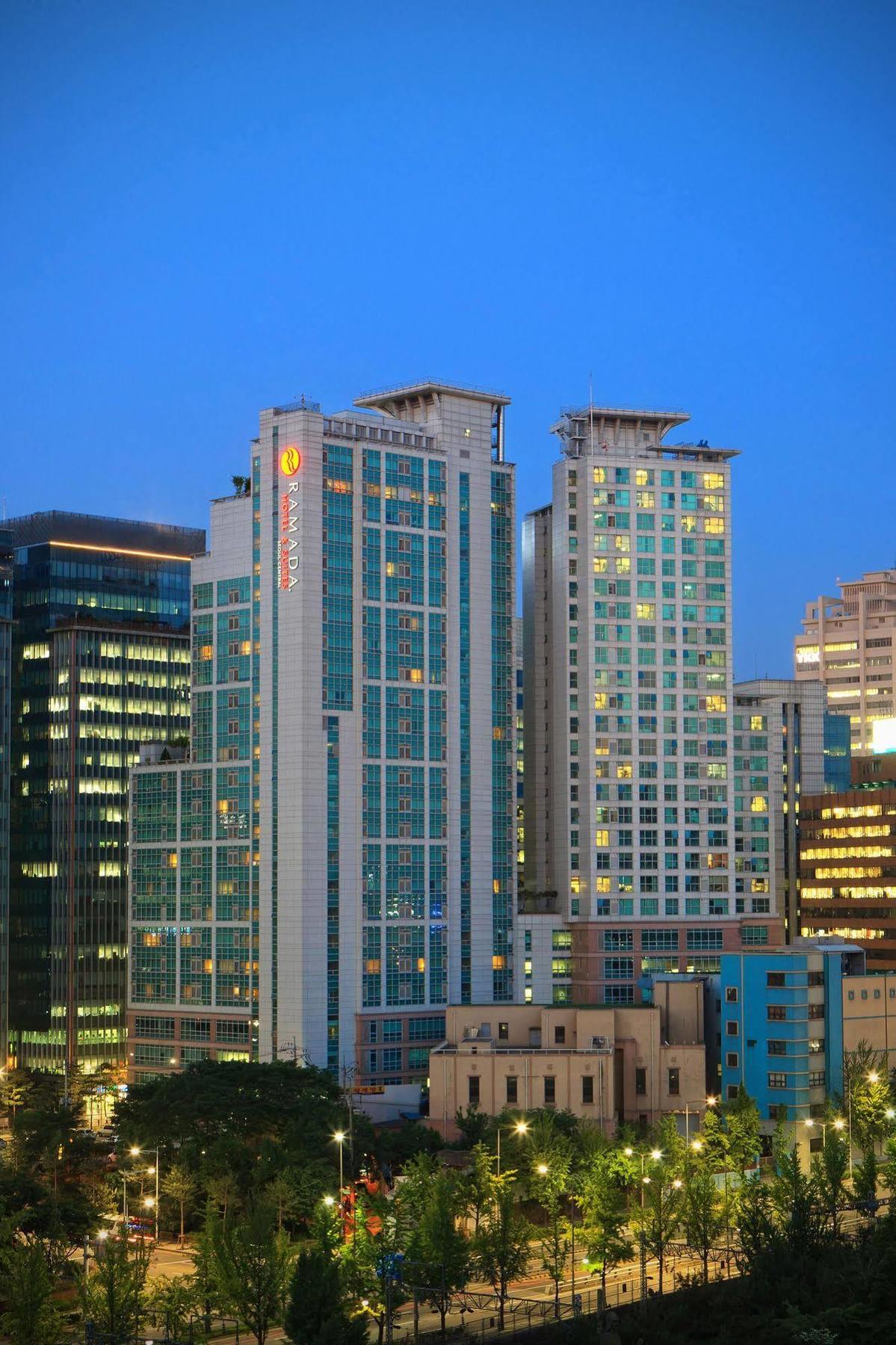 Ramada Hotel&Suites Seoul Namdaemun Exterior foto